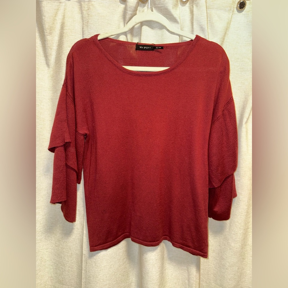 Blu Pepper burgundy tiered bell sleeve knit top -Size S